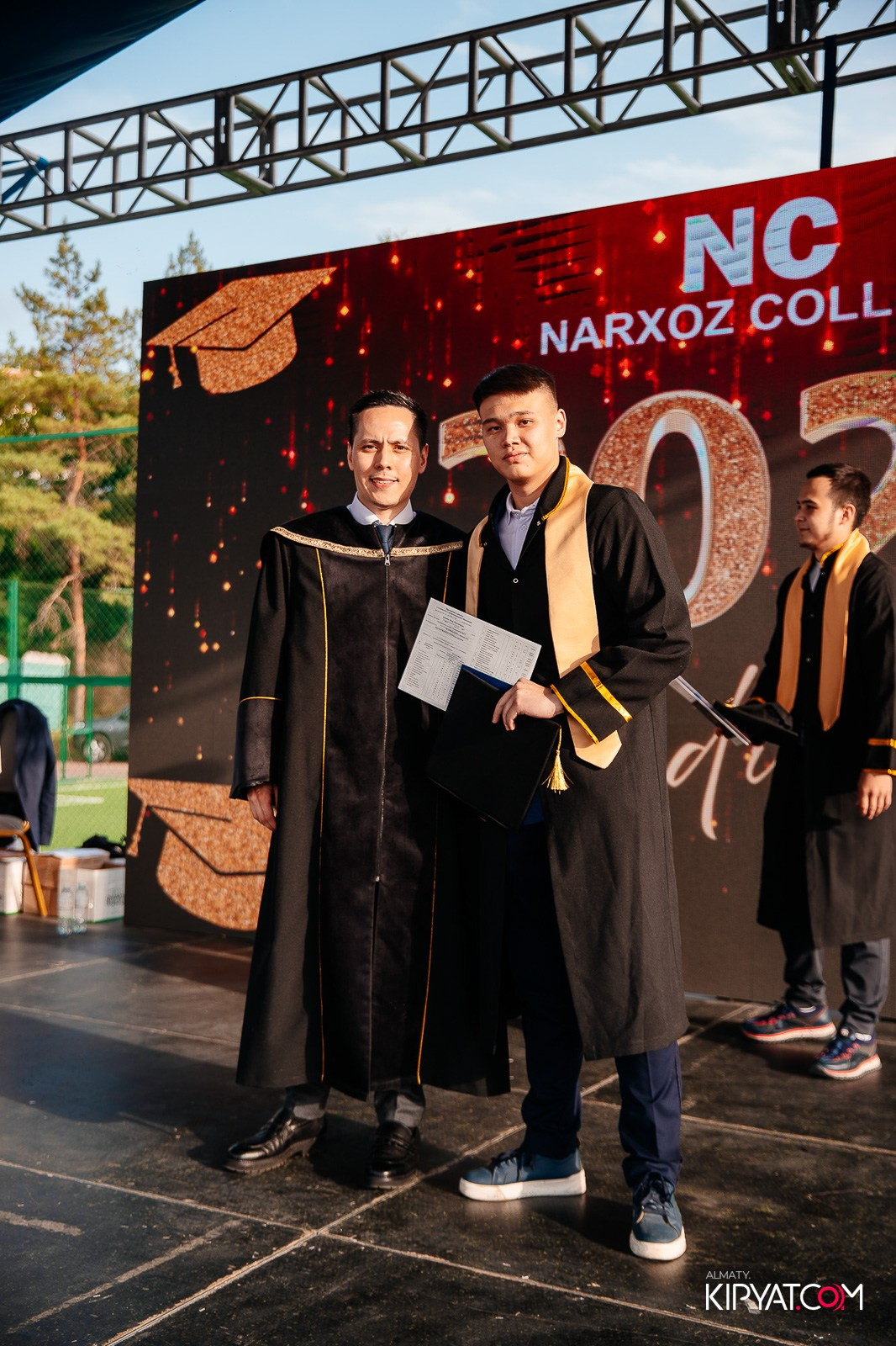 ВРУЧЕНИЕ ДИПЛОМОВ — НАРХОЗ КОЛЛЕДЖ. Part 3. КИПЯТКОМ АЛМАТЫ!