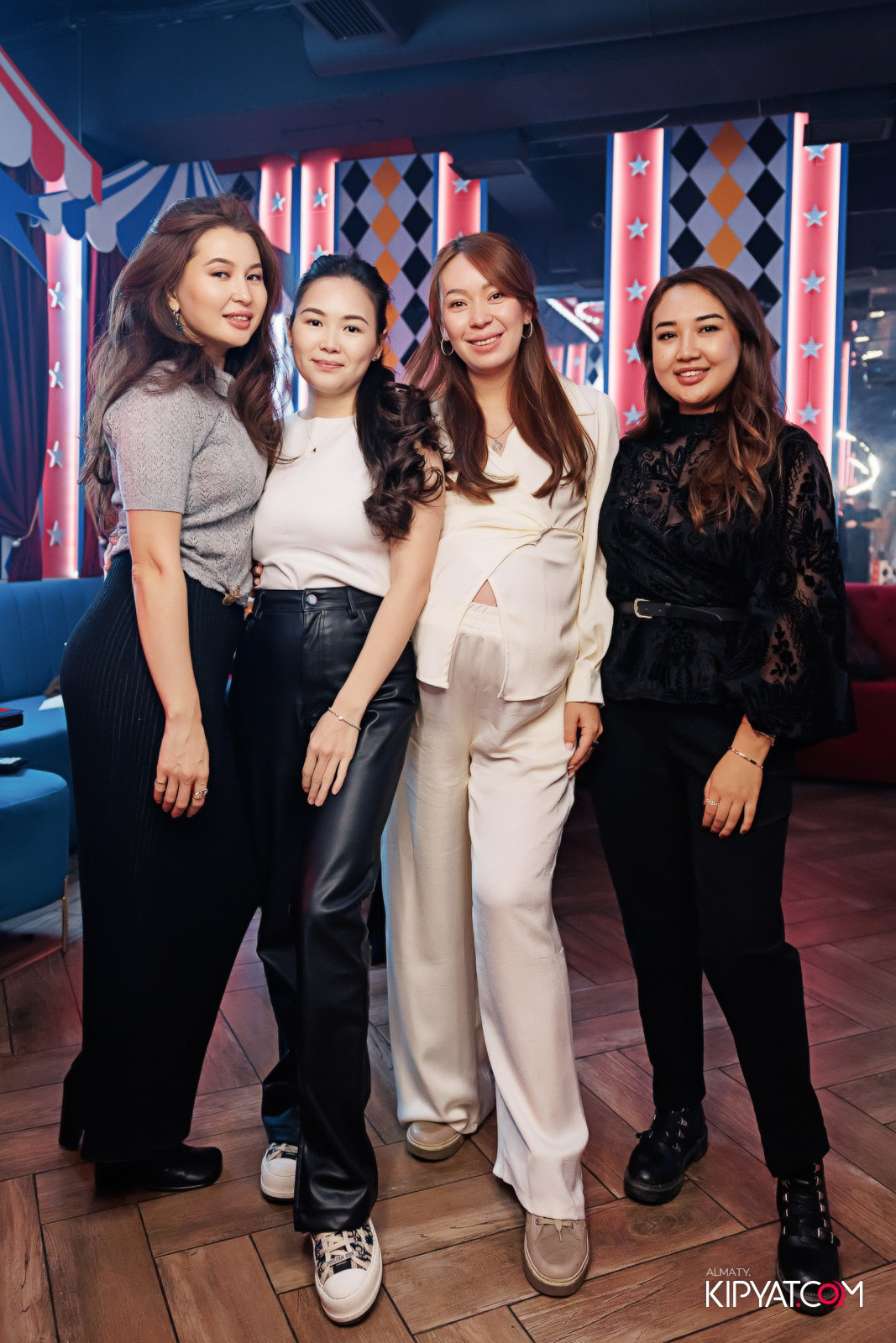 ЗАЯ, НА БИС. КИПЯТКОМ АЛМАТЫ!