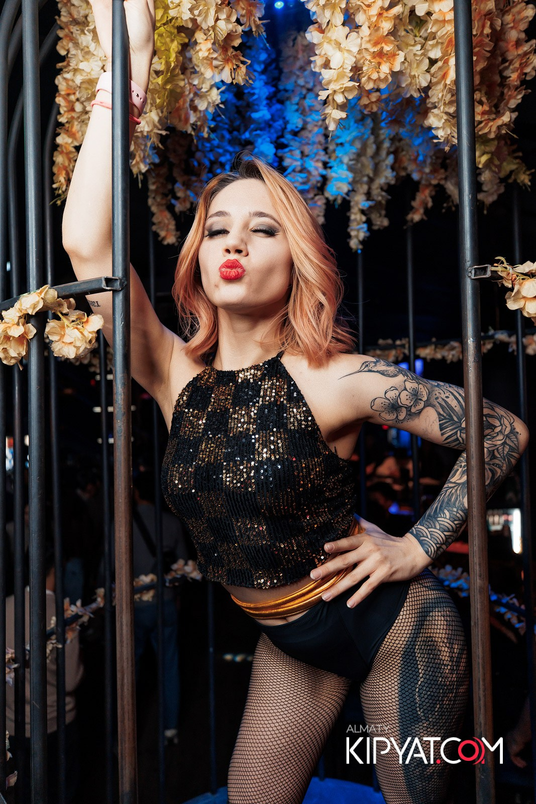 UYAT EMES BAR. КИПЯТКОМ АЛМАТЫ!