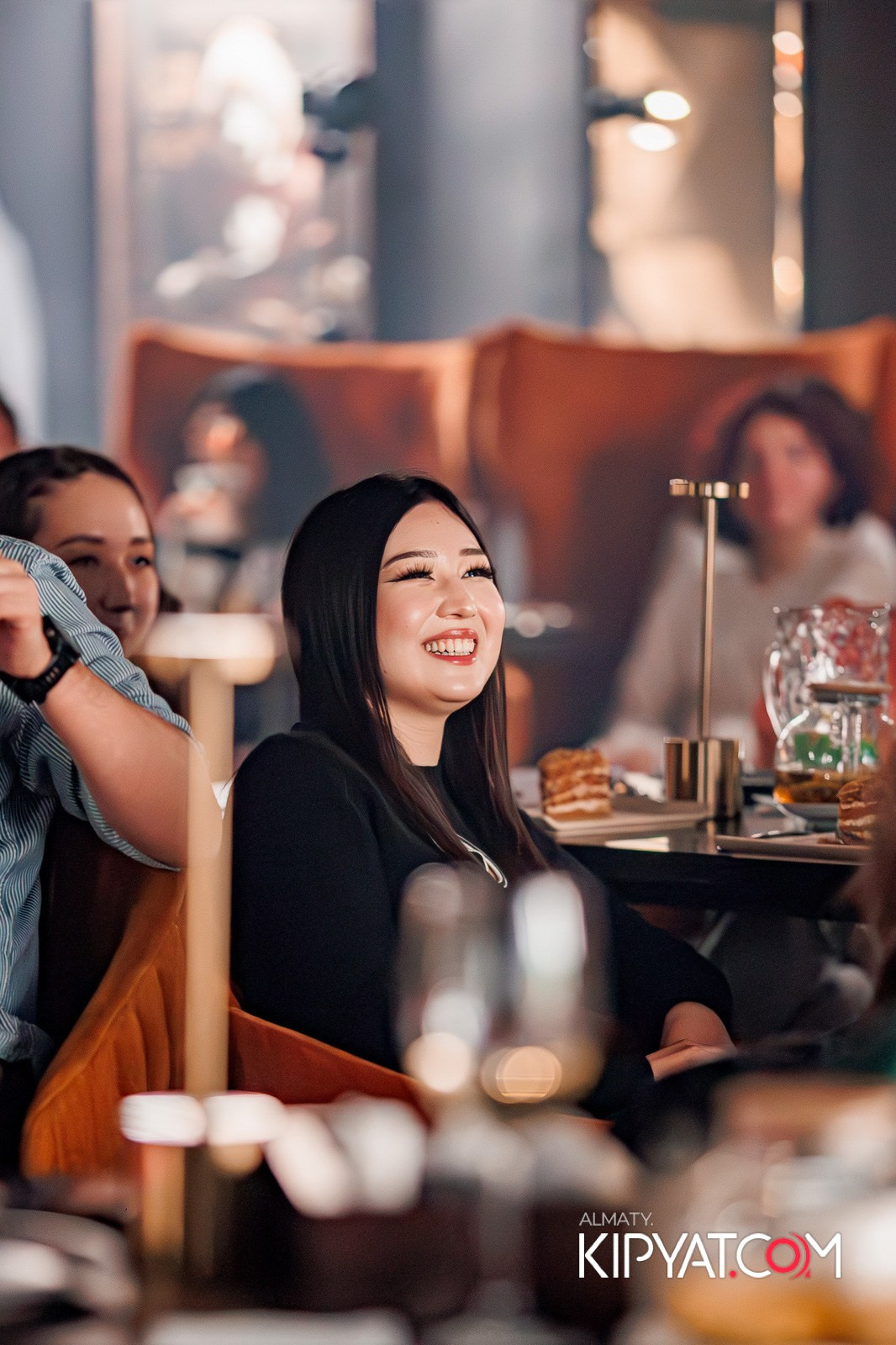 STAND UP КОНЦЕРТ АЛЕКСАНДРА МЕРКУЛЬ. КИПЯТКОМ АЛМАТЫ!