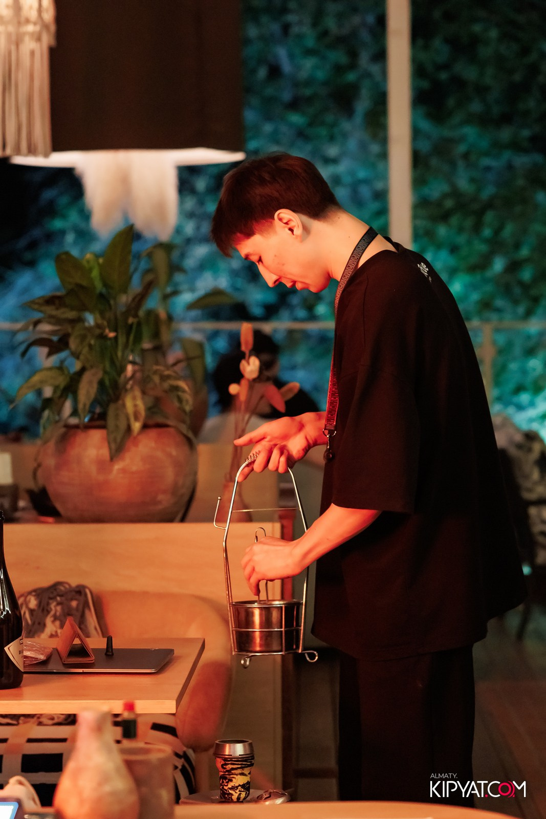 ŚANTI SUMMER TERRACE. КИПЯТКОМ АЛМАТЫ!