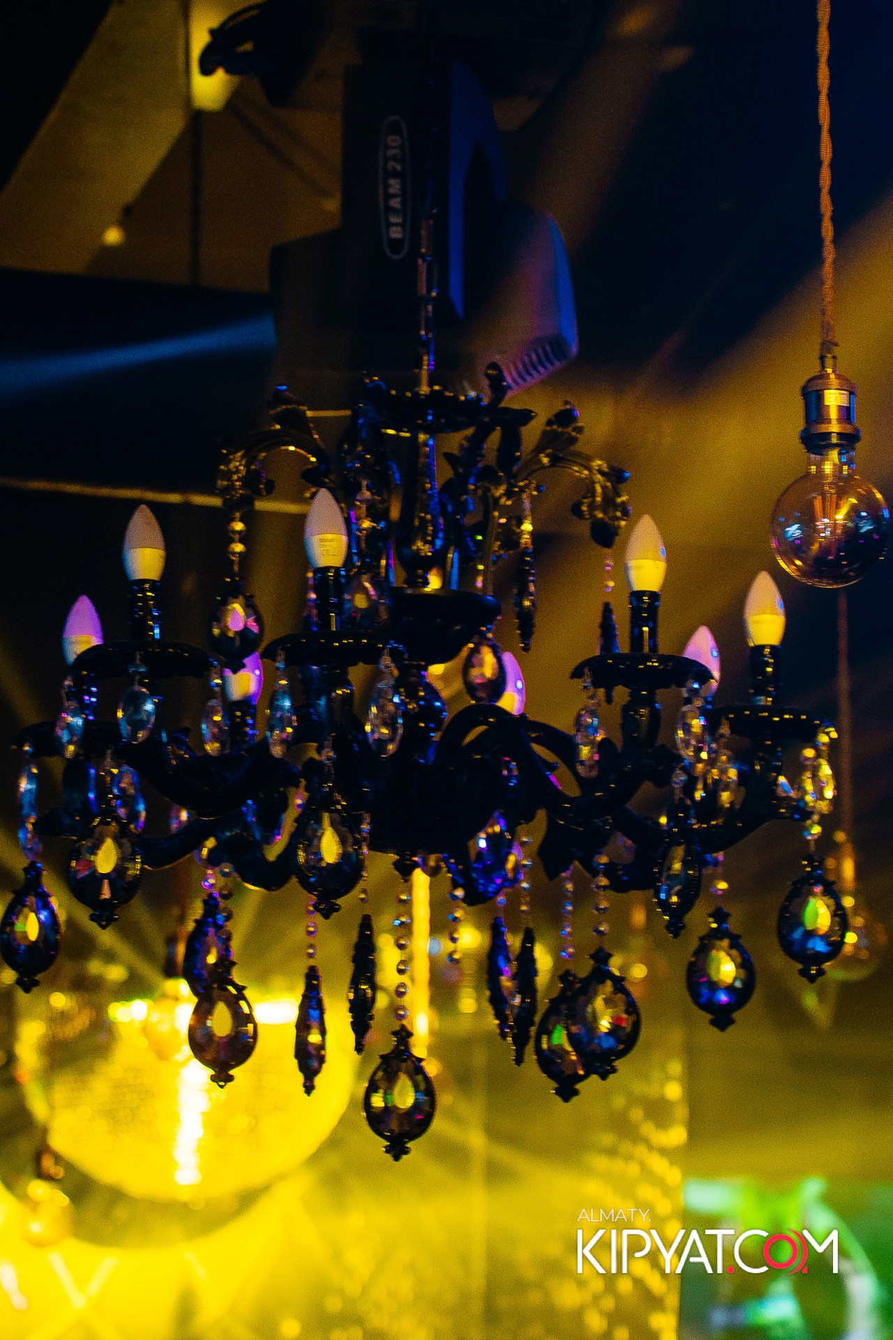 ДОРОГАЯ, Я НЕ ПИЛ. КИПЯТКОМ АЛМАТЫ!