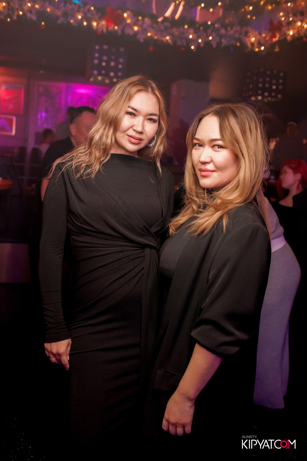 FITNESS ЁЛКА в ночном клубе SANTA BARBARA. КИПЯТКОМ АЛМАТЫ!