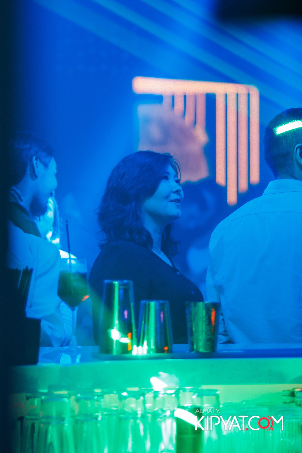 КОНЦЕРТ ГРУППЫ HIFI SANTA BARBARA. КИПЯТКОМ АЛМАТЫ!