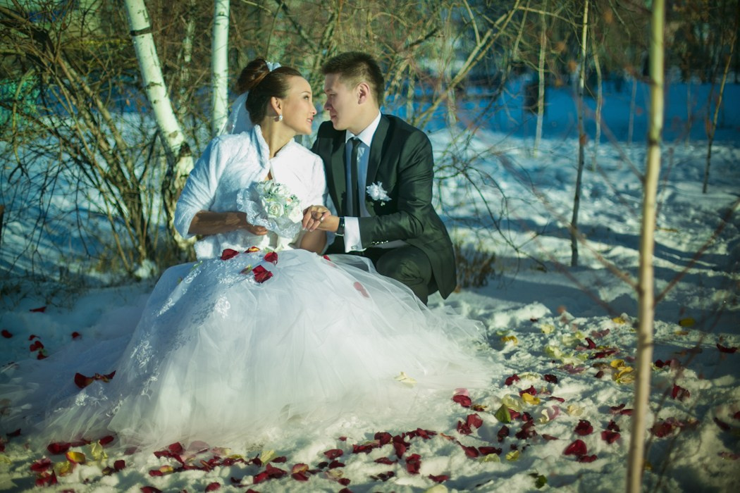 Зимнее свадебное фото. Фотограф Надежда Куин, Якутск