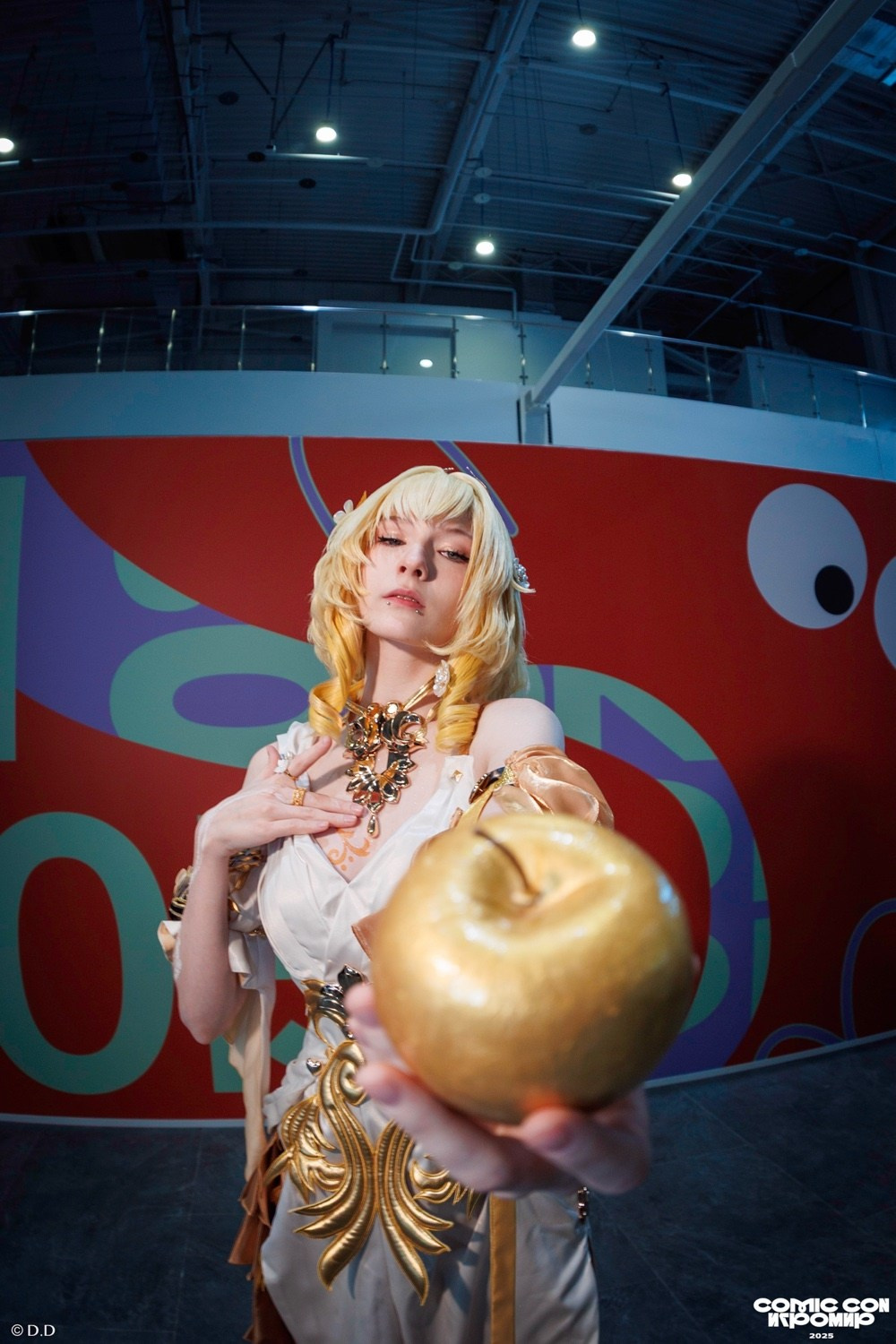 Comic Con Игромир 2025. Различные мероприятия и просто фотографии людей