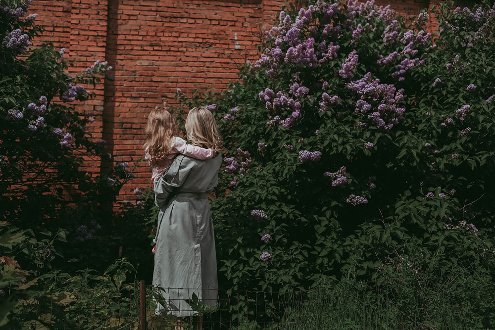Мама и дочка в сирени!). Катя Сидор — фотограф в Москве