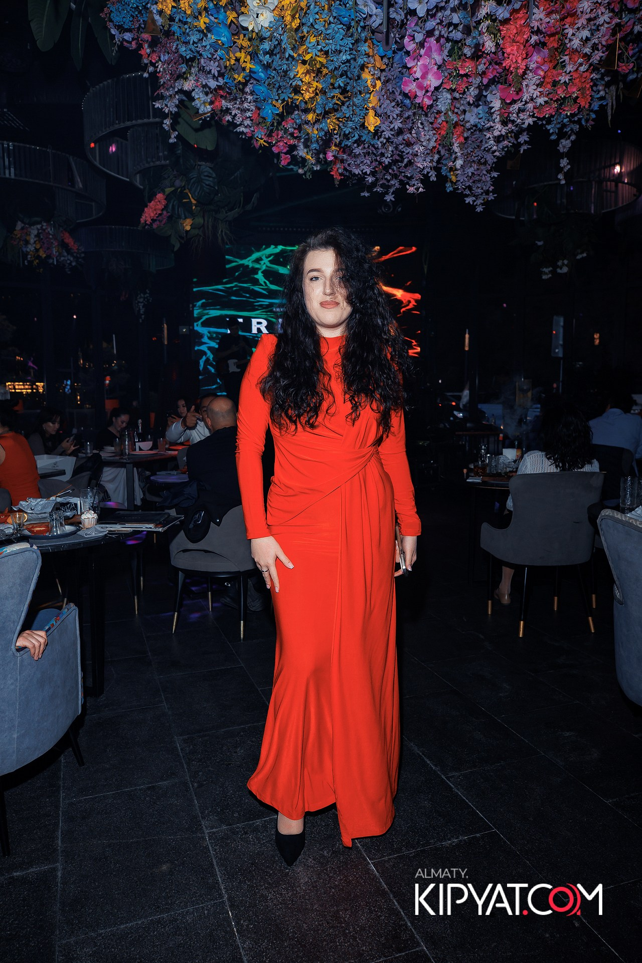 FRIENDS BAR & TERRACE. КИПЯТКОМ АЛМАТЫ! Фотосъемка мероприятий в Алматы