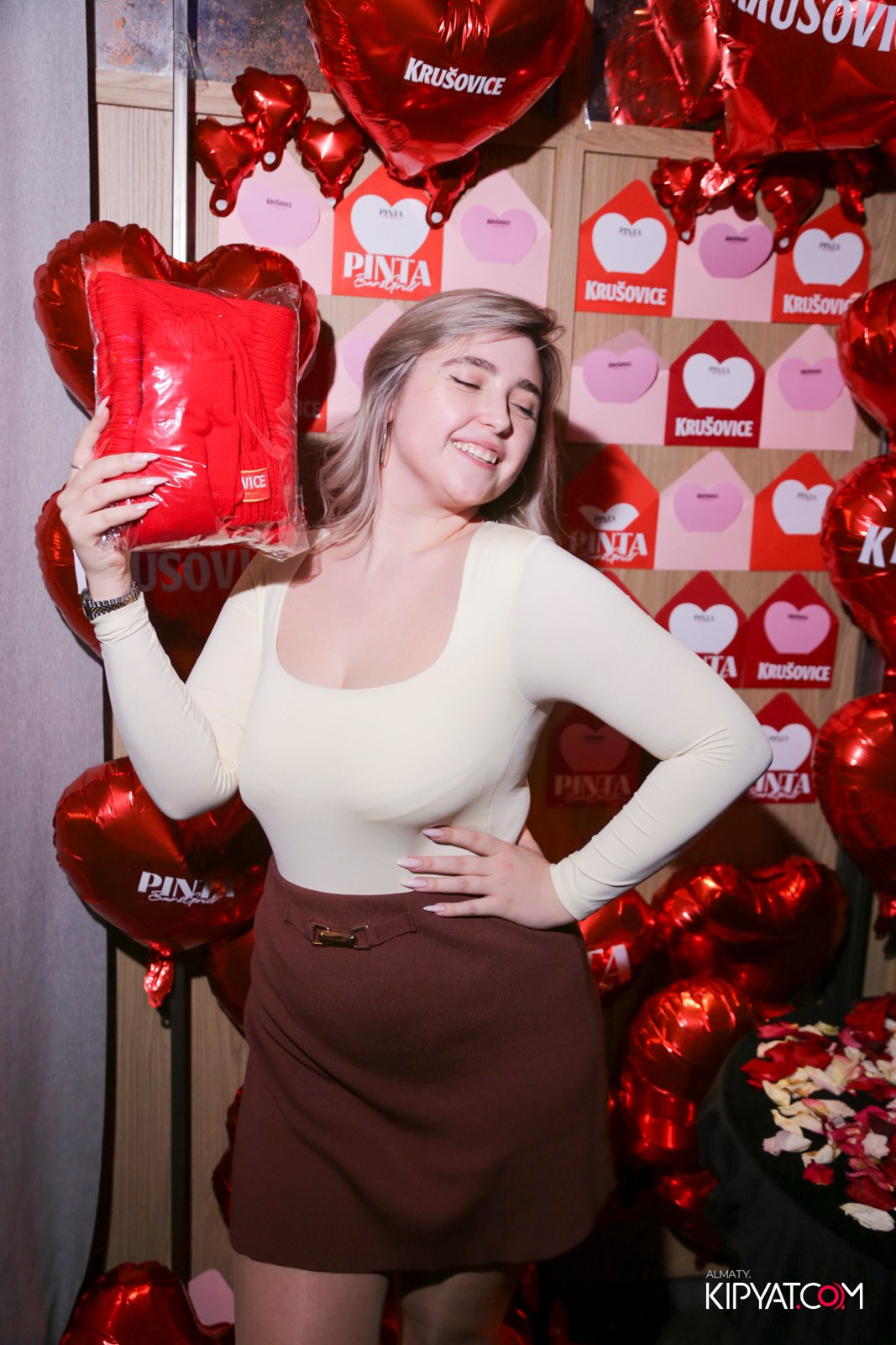 ПИНТА НА ТУЛЕБАЕВА. КИПЯТКОМ АЛМАТЫ! Фотосъемка мероприятий в Алматы