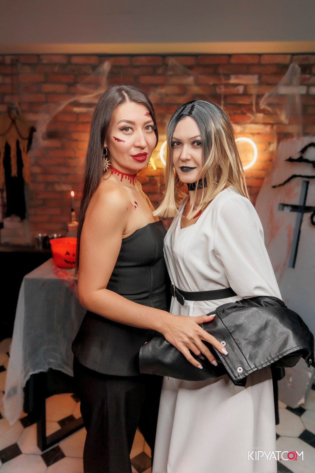 HALLOWEEN PARTY — OLOVO BAR НА ДОСТЫК. КИПЯТКОМ АЛМАТЫ!