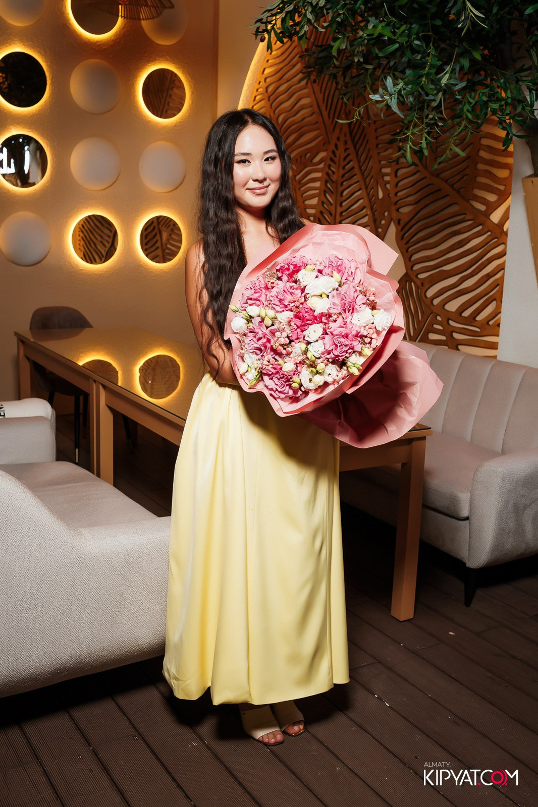 MOOD KARAOKE & TERRACE. КИПЯТКОМ АЛМАТЫ!