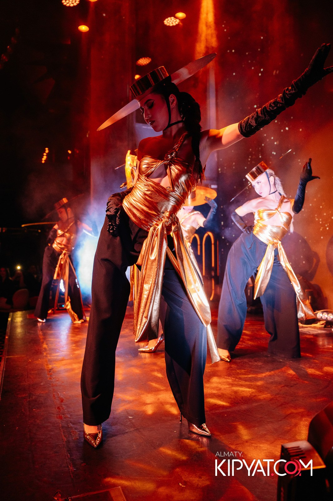 QUEEN. КИПЯТКОМ АЛМАТЫ!