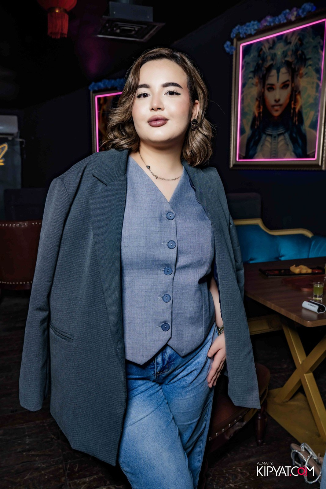 UYAT EMES BAR. КИПЯТКОМ АЛМАТЫ!