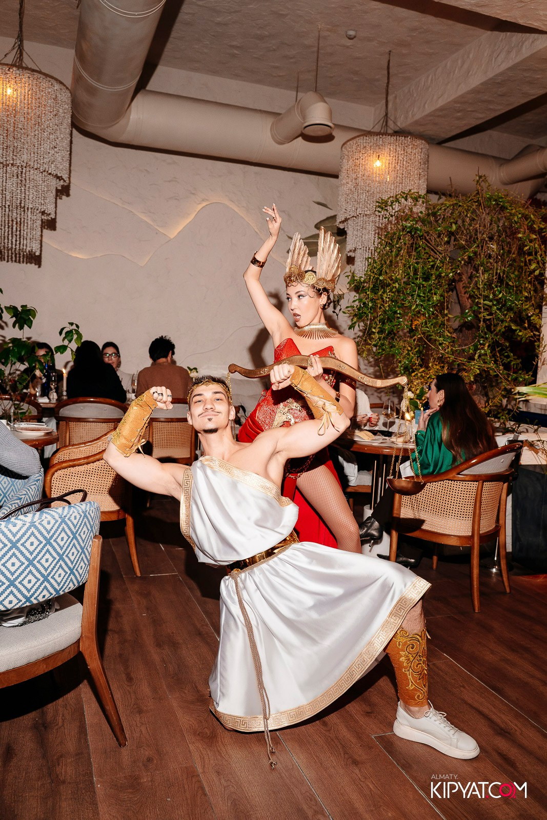 ДЕНЬ РОЖДЕНИЯ РЕСТОРАНА AIZA NEO BISTRO — НАМ 2 ГОДА. КИПЯТКОМ АЛМАТЫ! Фотосъемка мероприятий в Алматы