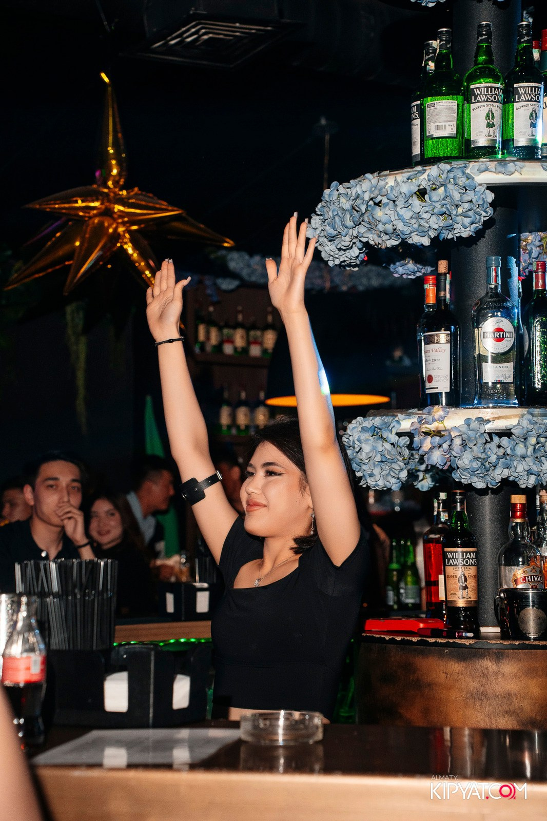 UYAT EMES BAR. КИПЯТКОМ АЛМАТЫ!