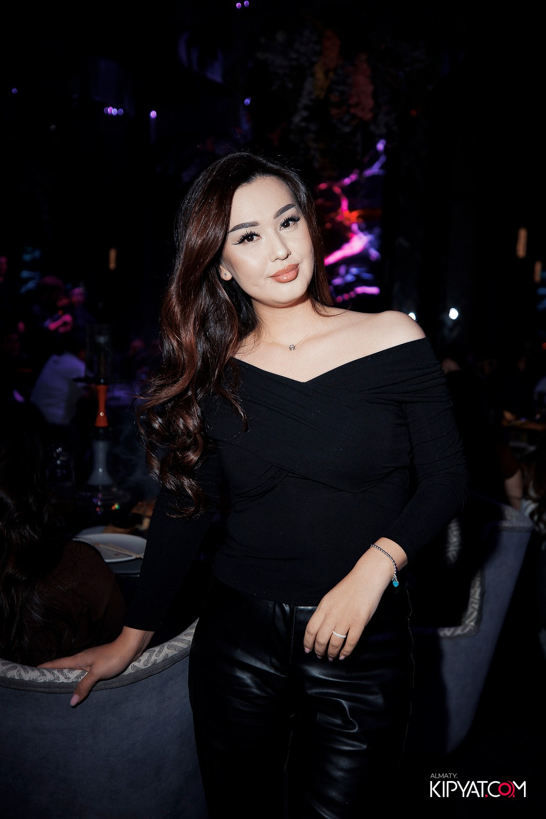 FRIENDS BAR & TERRACE. КИПЯТКОМ АЛМАТЫ!