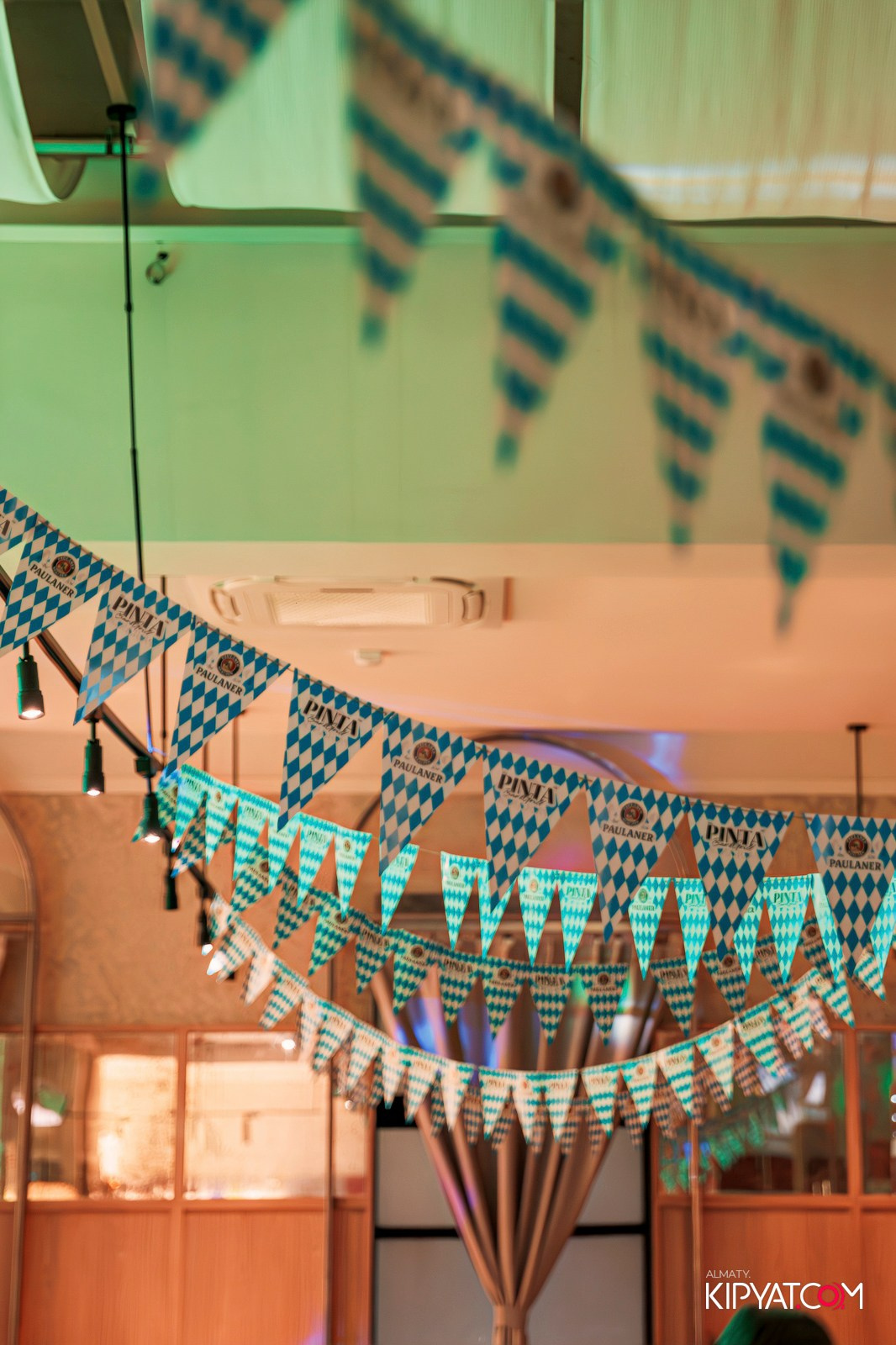 OKTOBERFEST — ПИНТА НА ТУЛЕБАЕВА. КИПЯТКОМ АЛМАТЫ!