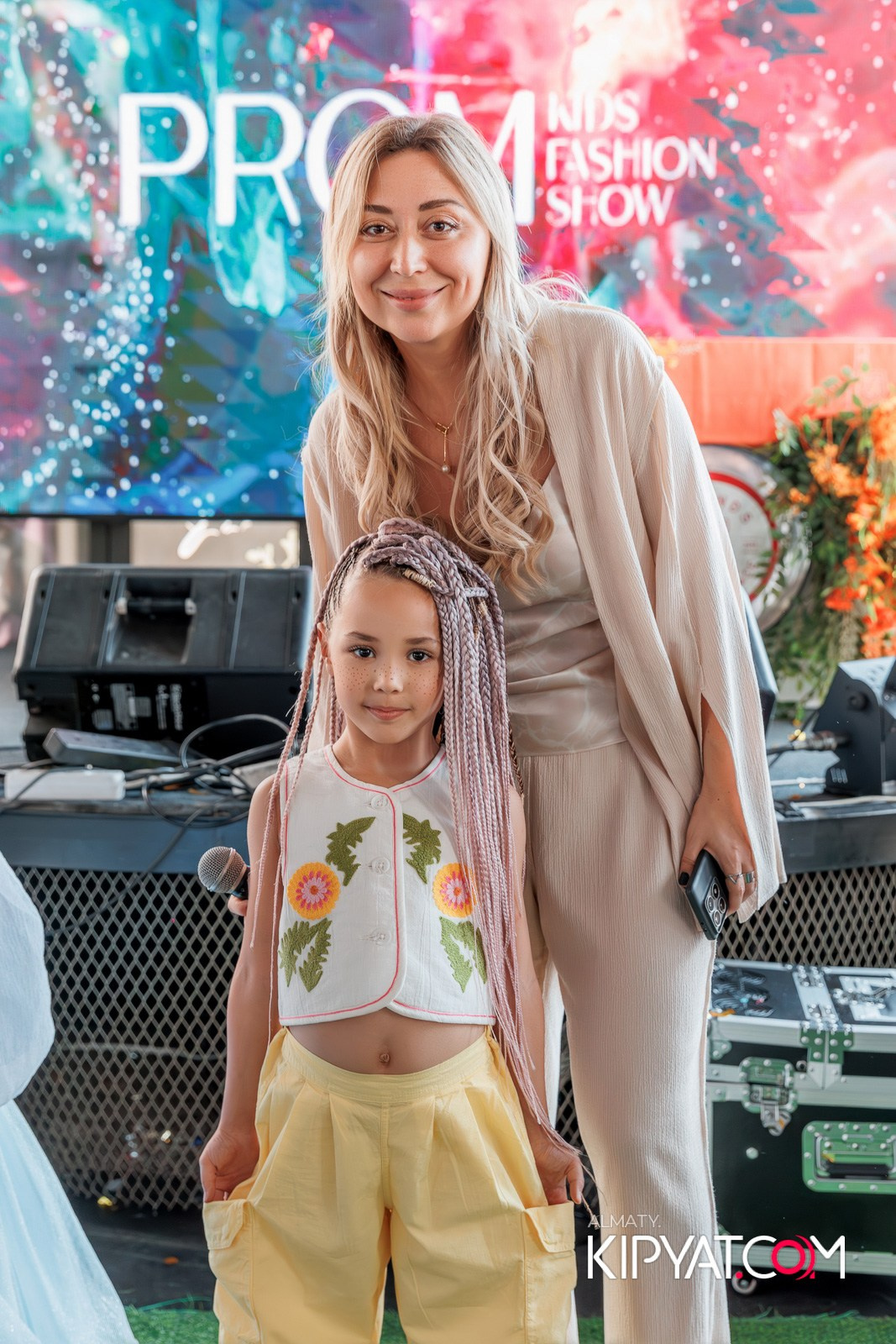 PROM KIDS FASHION SHOW. КИПЯТКОМ АЛМАТЫ!