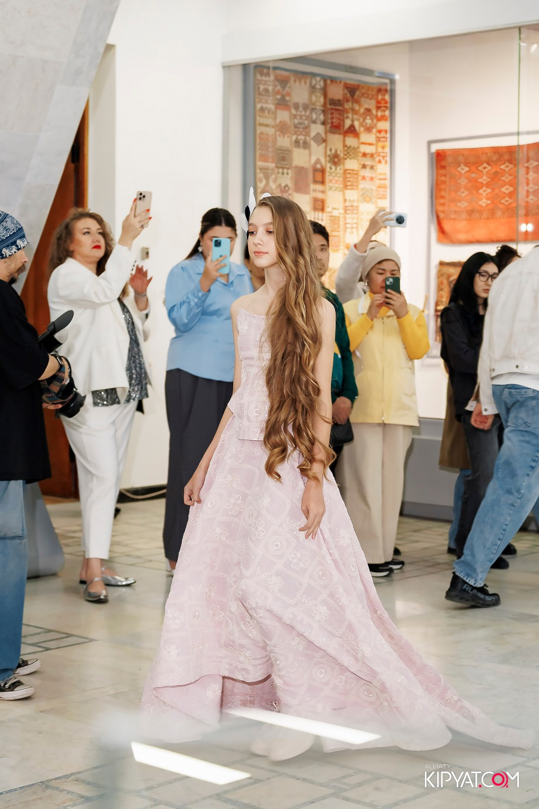 JUNIOR MODELS SHOW. ПЕРФОМАНС НОЧЬ В МУЗЕЕ. КИПЯТКОМ АЛМАТЫ! Фотосъемка мероприятий в Алматы