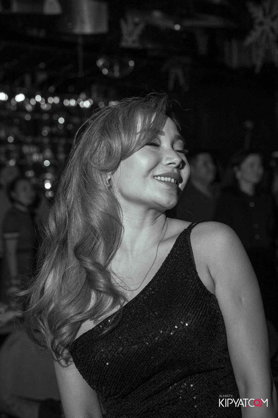 MOOD KARAOKE & TERRACE. КИПЯТКОМ АЛМАТЫ!