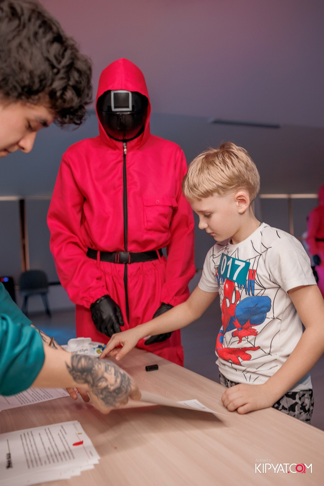 КВЕСТ-ШОУ ALAROVICH / ИГРА В КАЛЬМАРА. КИПЯТКОМ АЛМАТЫ!