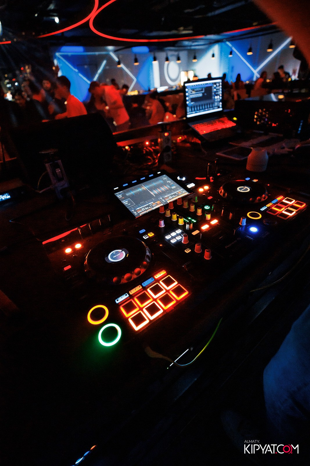 EVENT BAR. КИПЯТКОМ АЛМАТЫ!