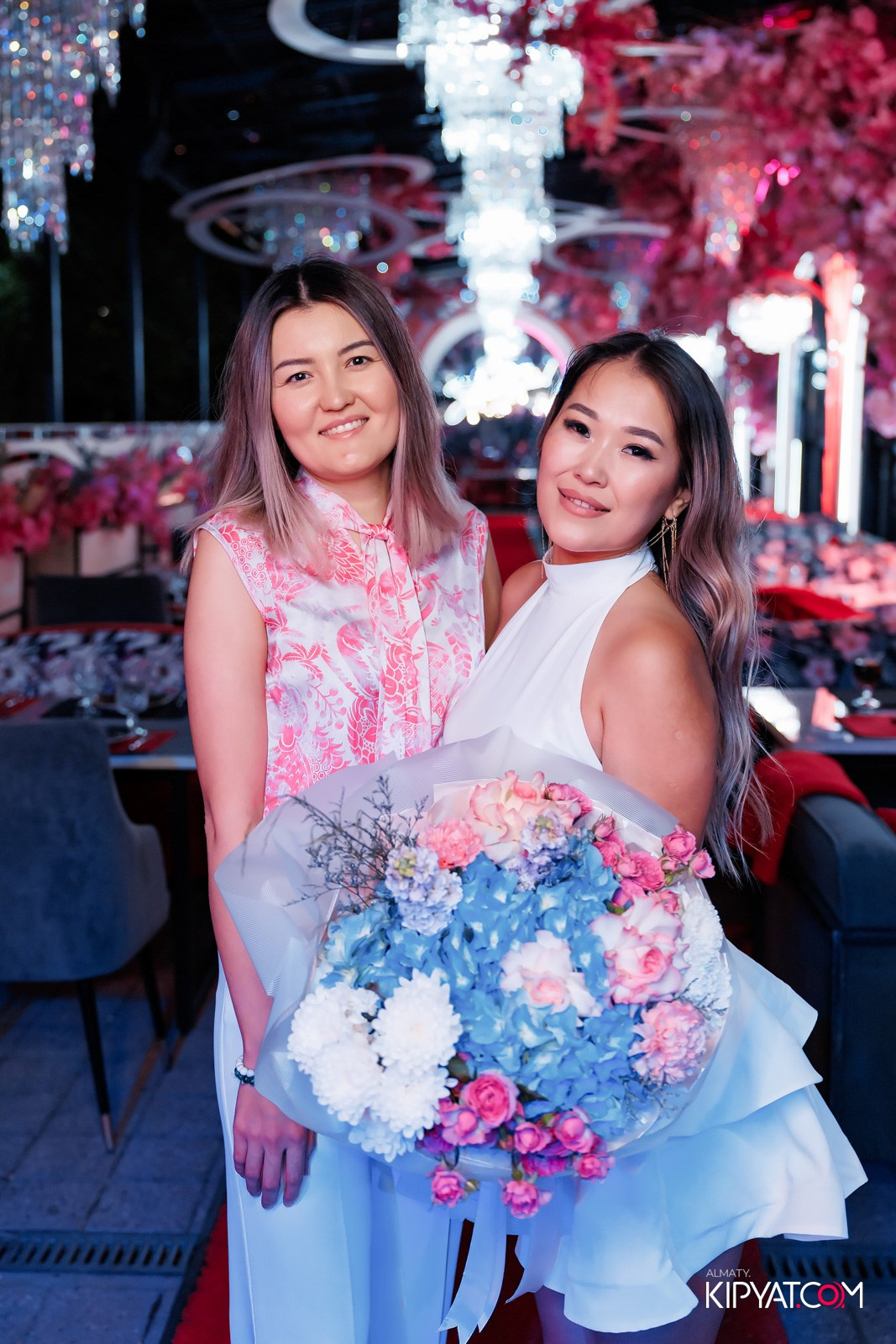 ЗАЯ, НА БИС. КИПЯТКОМ АЛМАТЫ!