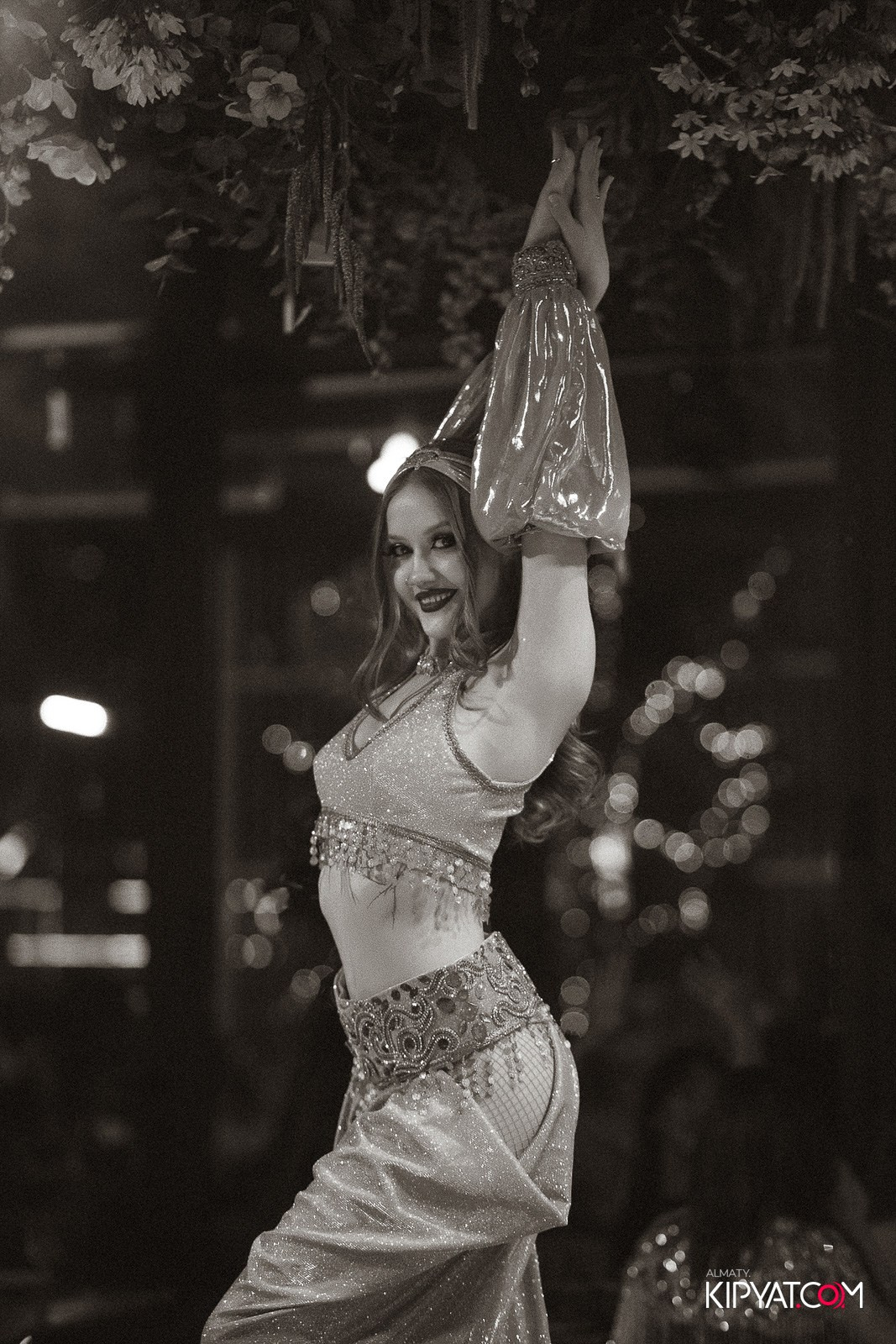 FRIENDS BAR & TERRACE. КИПЯТКОМ АЛМАТЫ!