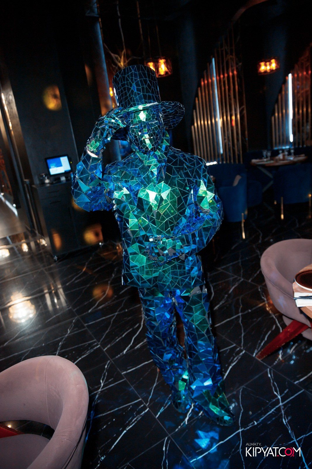 MOOD KARAOKE & TERRACE. КИПЯТКОМ АЛМАТЫ!