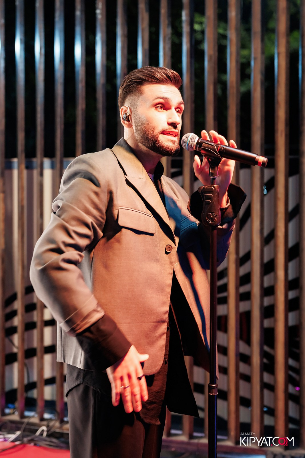 НОДАР РЕВИЯ В «ЗАЯ, НА БИС». КИПЯТКОМ АЛМАТЫ!