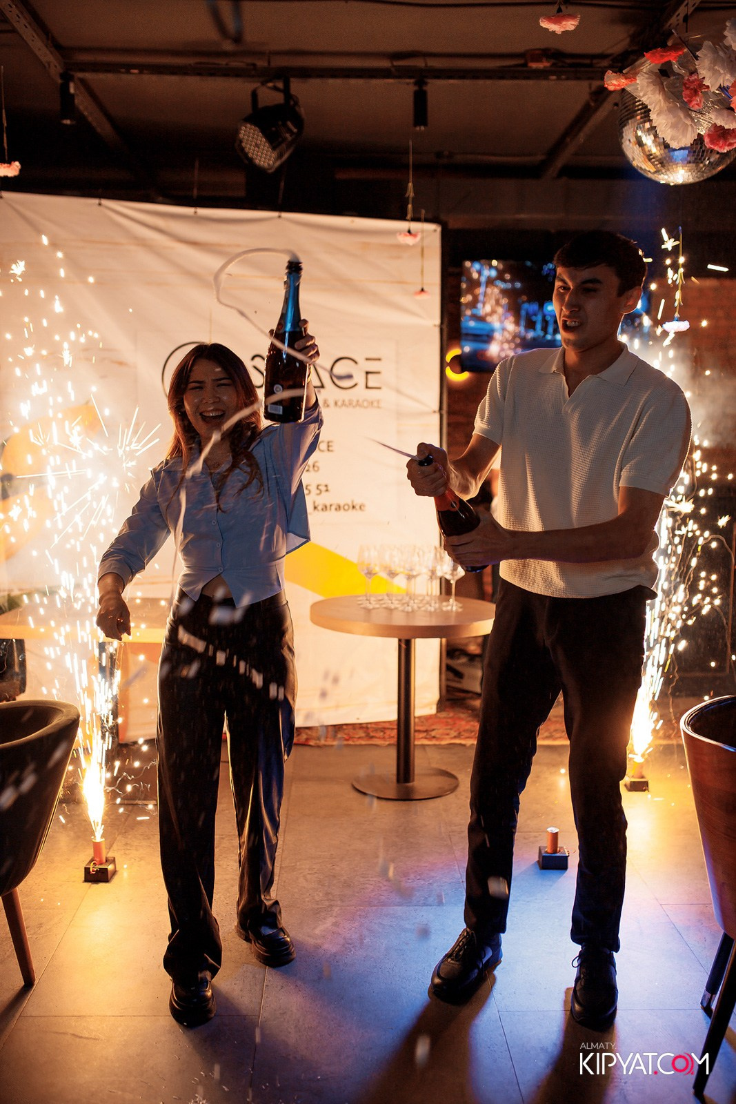 SPACE KARAOKE BAR. КИПЯТКОМ АЛМАТЫ!