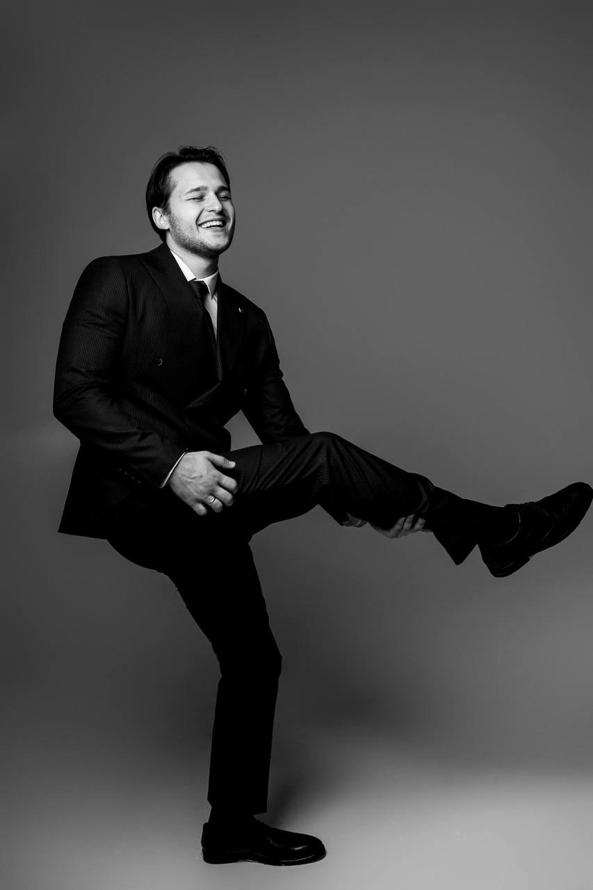 Ведущий Мельник дум. Подрядчики и друзья сети свадебных площадок House for wedding