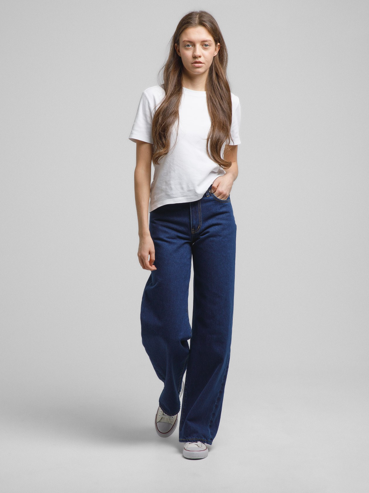 Каталог на моделях. Предметная и каталожная съемка в Москве!