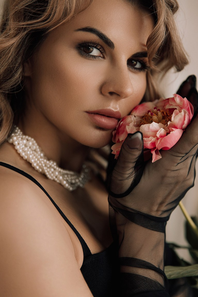 Фотосессии. Студия визажистов, стилистов по прическам, бровистов и мастеров по ресницам