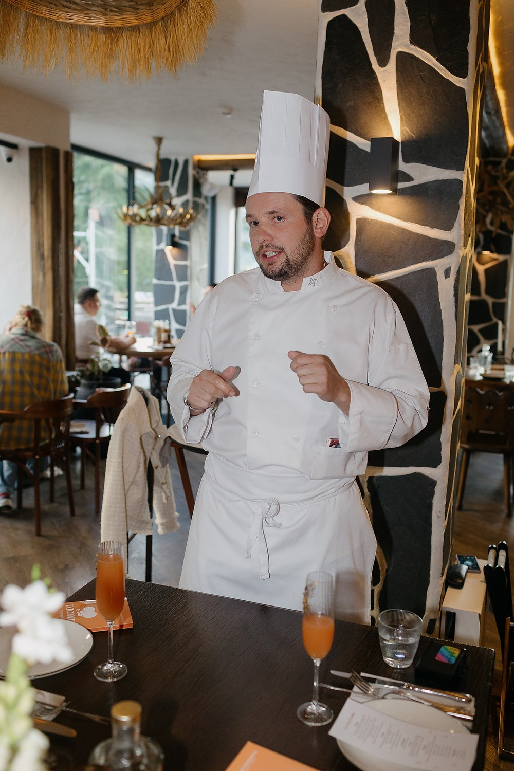 Ужин в CoCo Chalet. RetroChic Фото