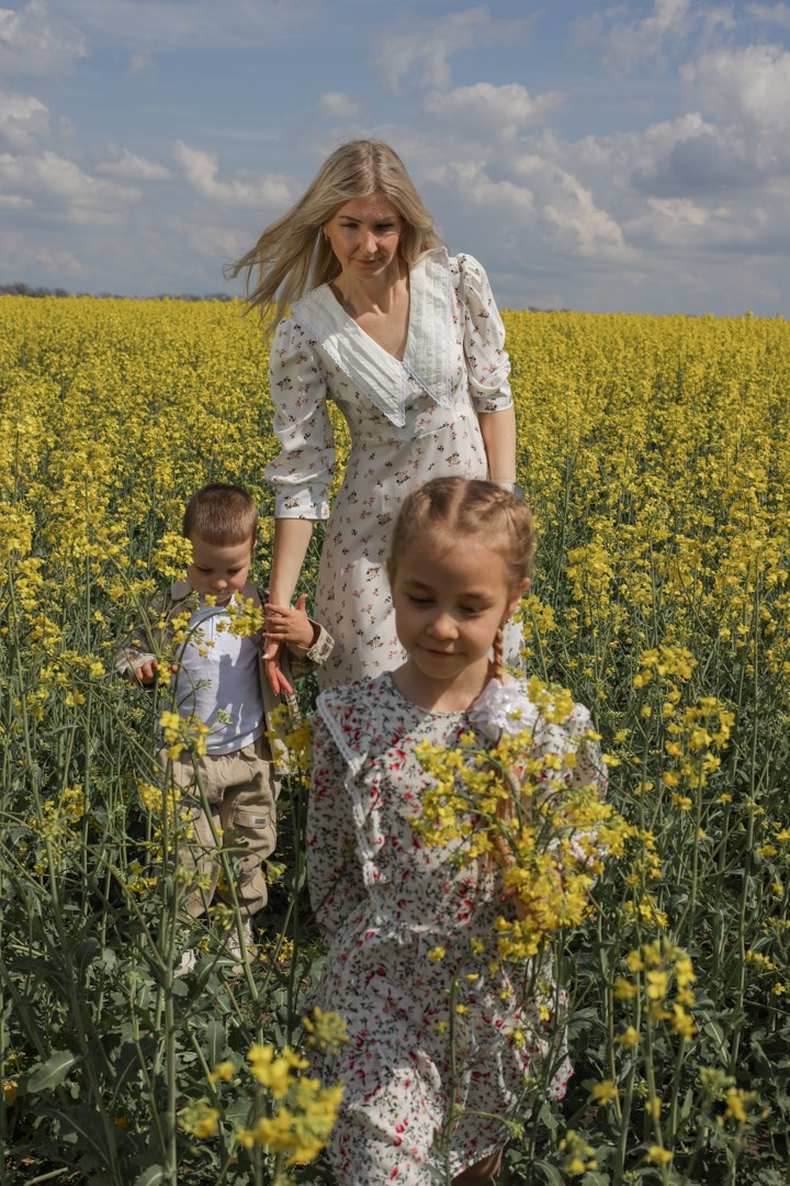 Цветение. Семейный детский фотограф Краснодарский край Оксана Колос
