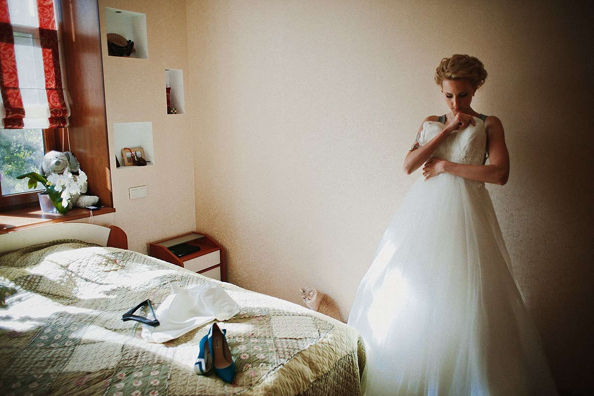 Свадебная прогулка Алекса и Даши. Фотограф крещение венчание в Петербурге! Помогает подобрать храм и посоветовал душевного батюшку в СПб