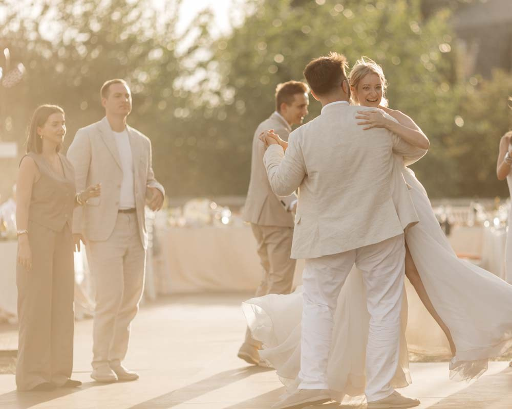Любовь и ветер. Владимир Киселев — свадебный фотограф в Саратове, Москве и по всему миру