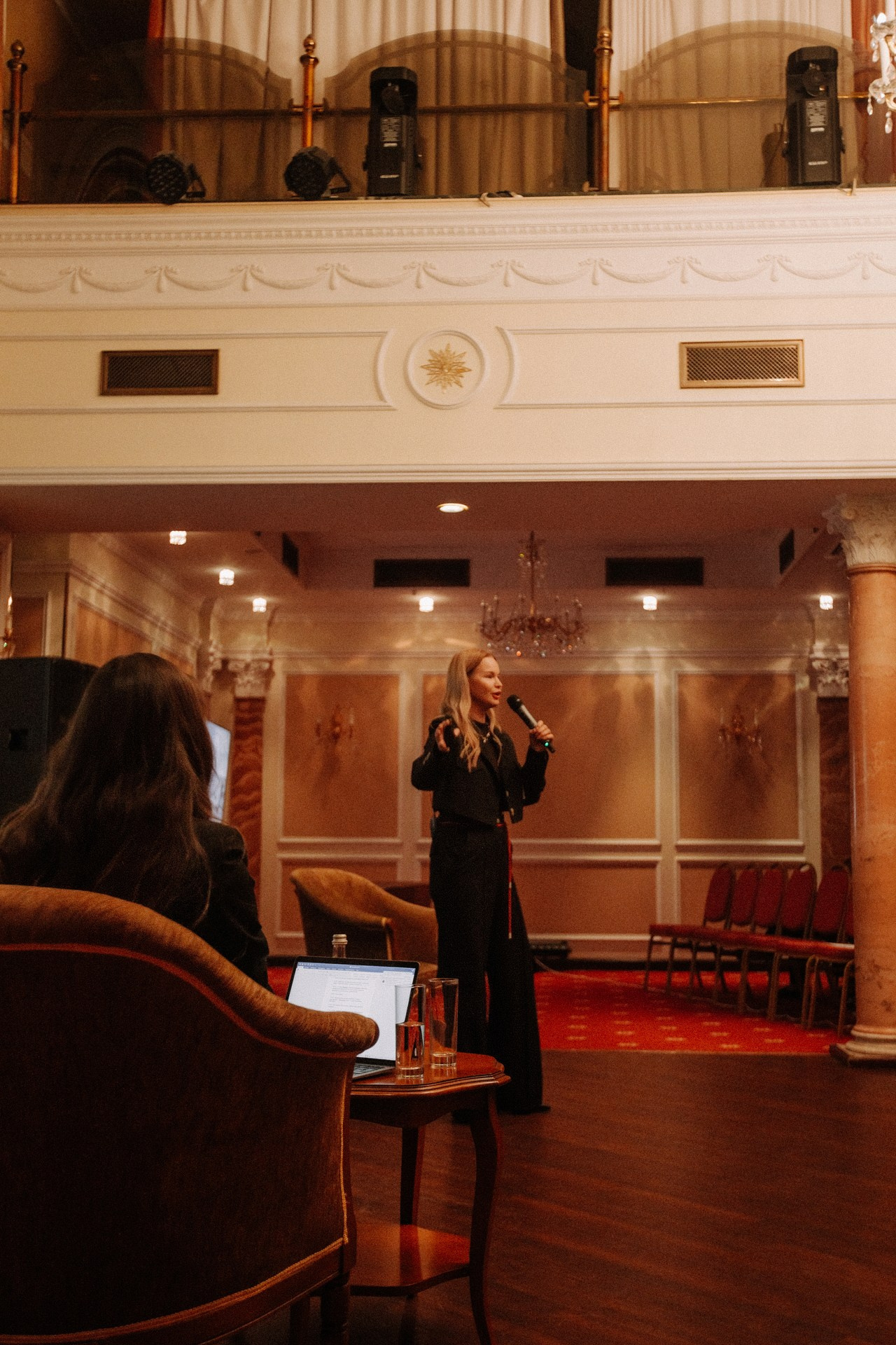 Kamerger Public talk. Home