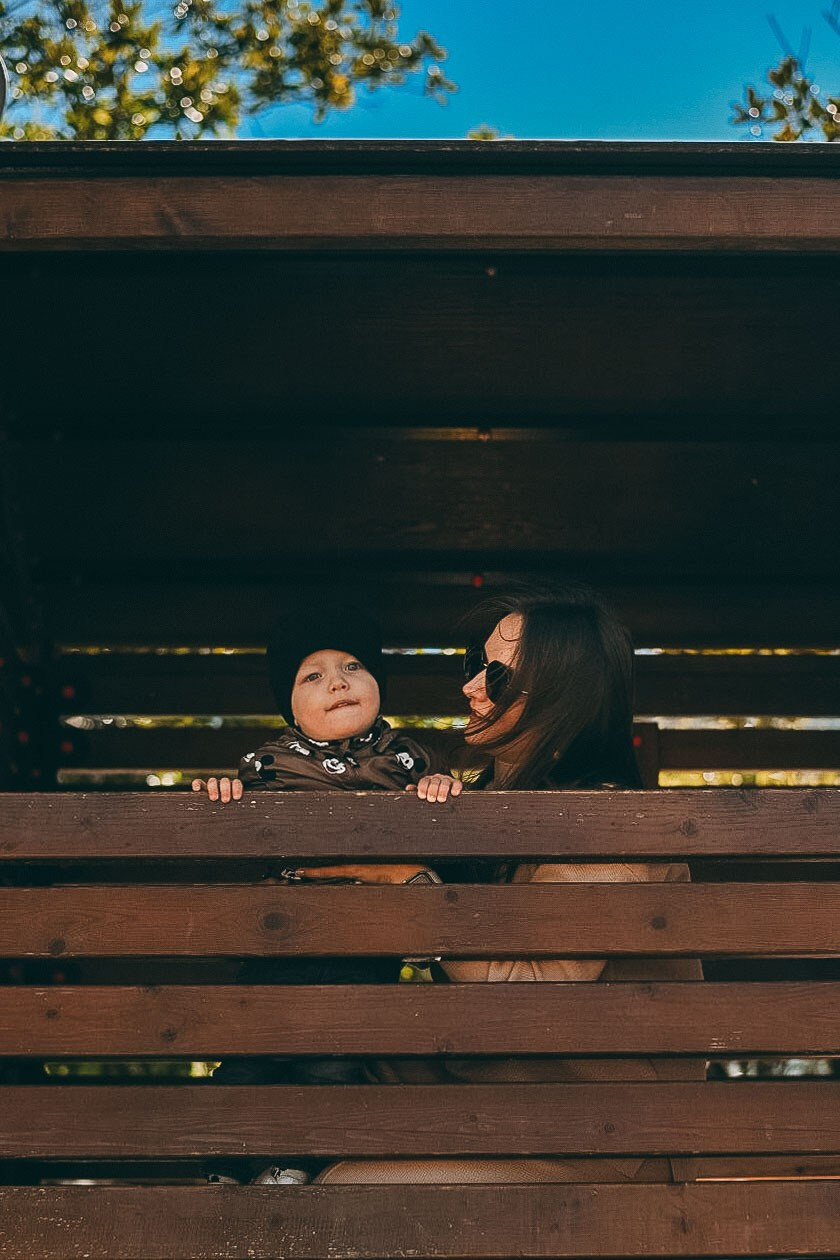 Семейная фотосессия дома плюс фотопрогулка. Фотограф в Сочи — Маргарита Поганова