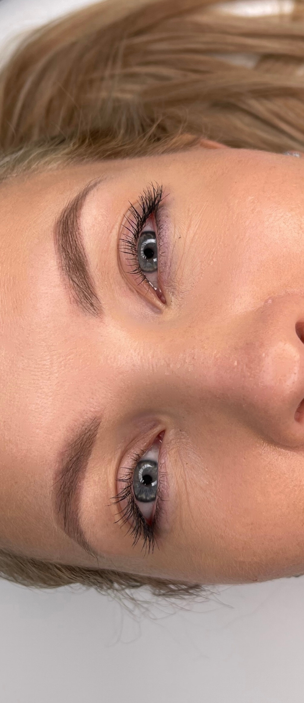 заживший перманентный макияж бровей в технике хна