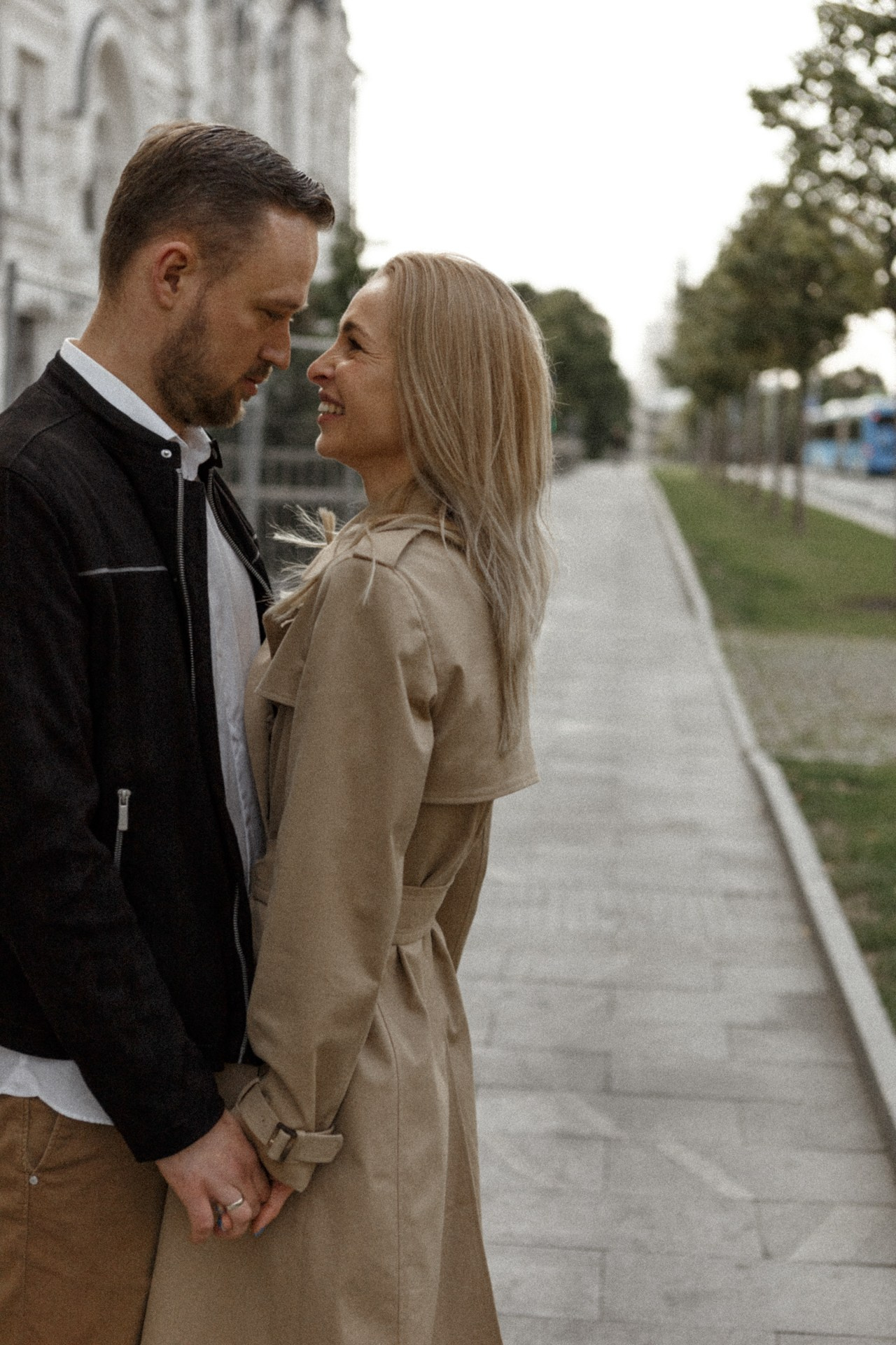 Любовь со всеми остановками. Фотограф Владимир Молоканов