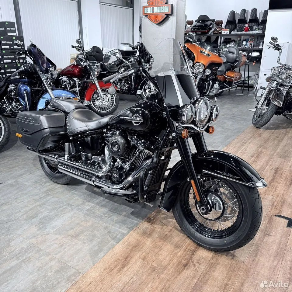 2018 Heritаgе Вlack Editiоn. Hello Davidson, Москва. Только хорошие мотоциклы…