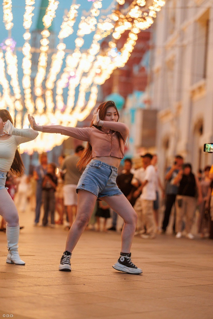 Cover dance in public'. Различные мероприятия и просто фотографии людей