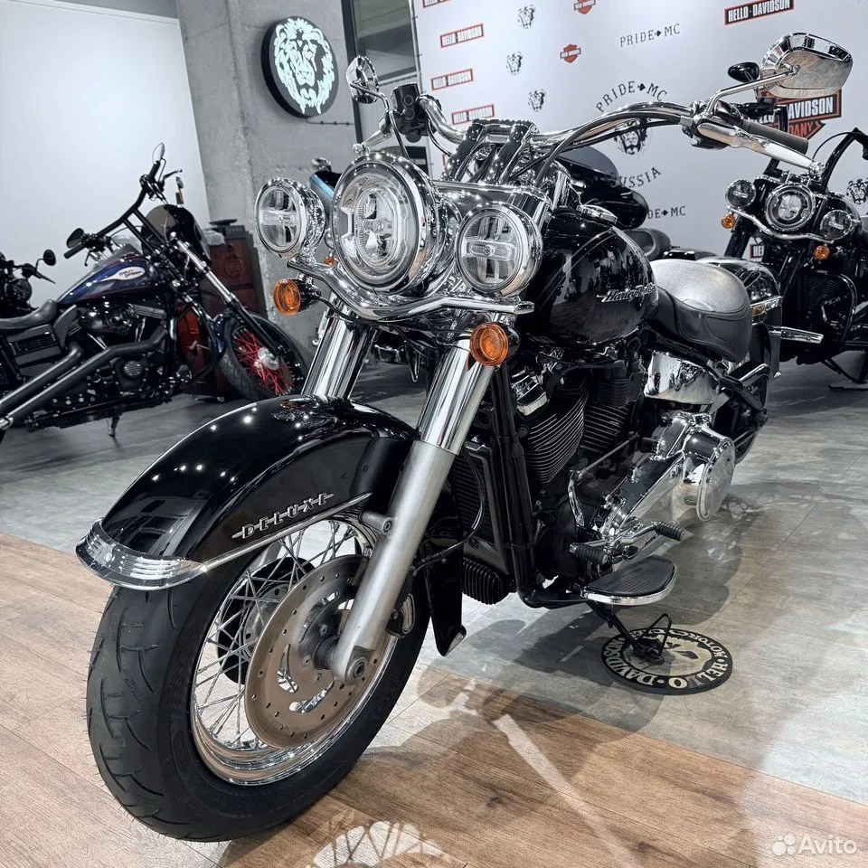 2018 Softail Deluхе 107 АВS Vivd Black. Hello Davidson, Москва. Только хорошие мотоциклы…