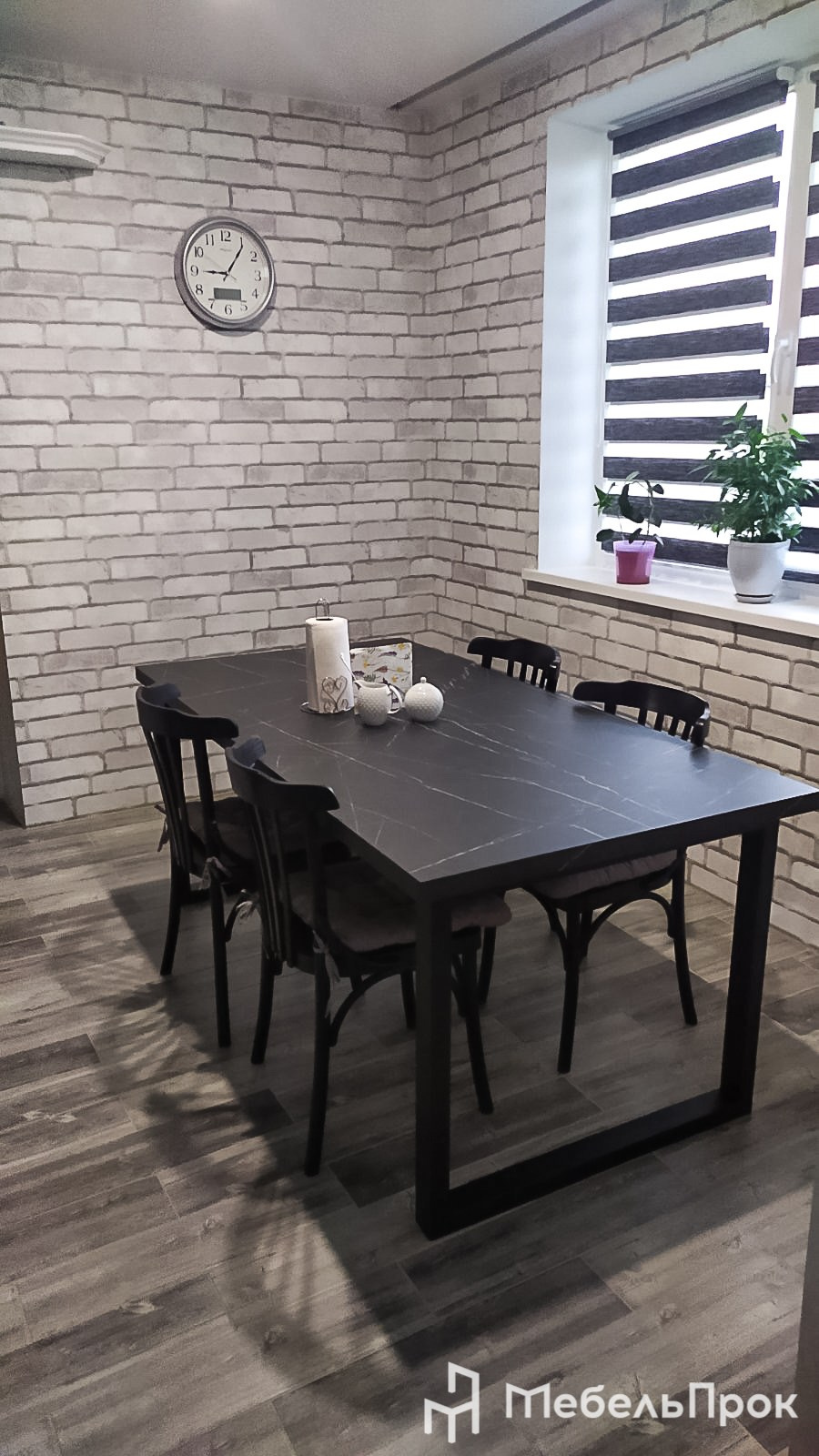 Обеденные столы и барные стойки. Главная