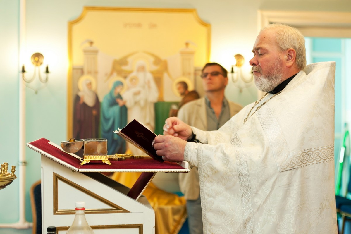 Крещение Свято-Троицкий Храм. г. Всеволожск. Фотограф на крещение в Санкт Петербурге