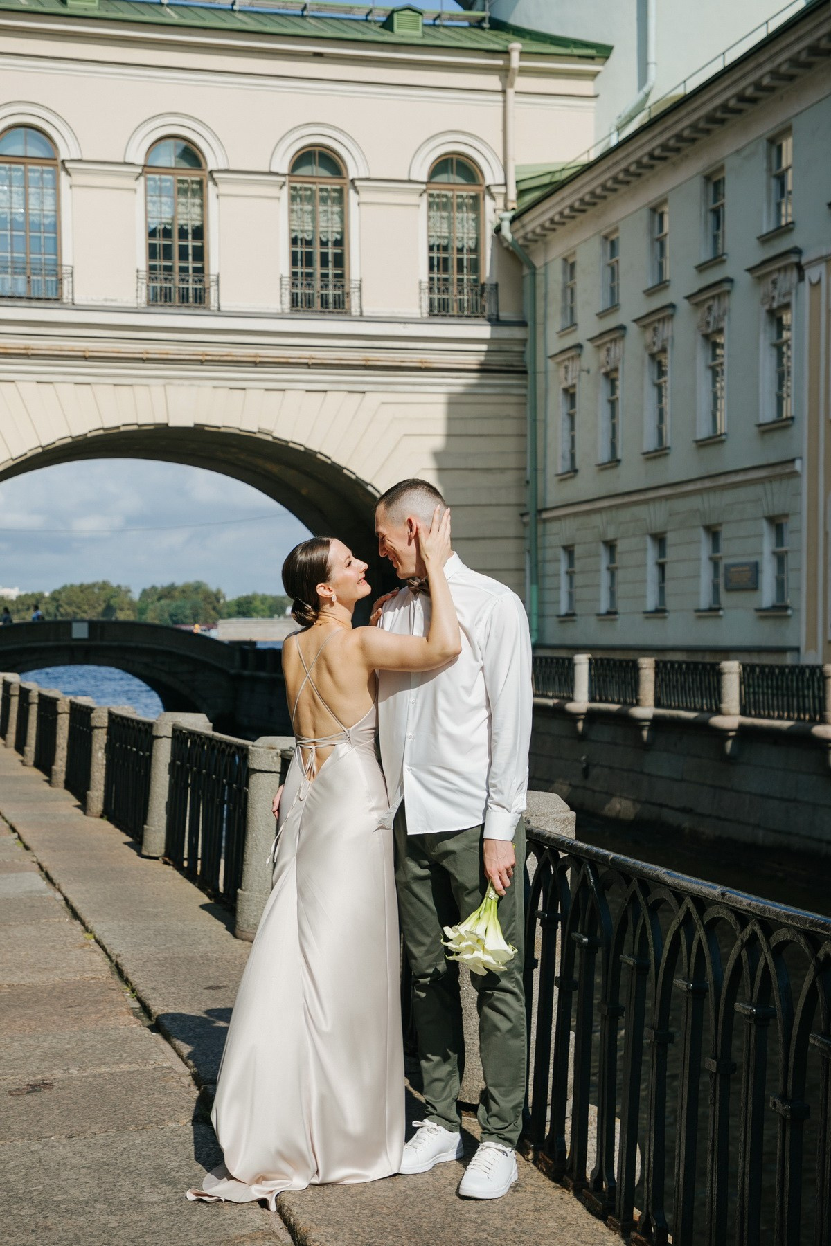 свадебная церемония, свадебный день, свадебное платье, свадебный банкет, свадебный фотограф, свадебная флористика, свадебный торт, свадебные традиции, свадебный декор, свадебная музыка, свадьба в стиле, свадебный салон, свадебные аксессуары, свадебный тост, свадебный ритуал, свадебные украшения, свадебный персонал.