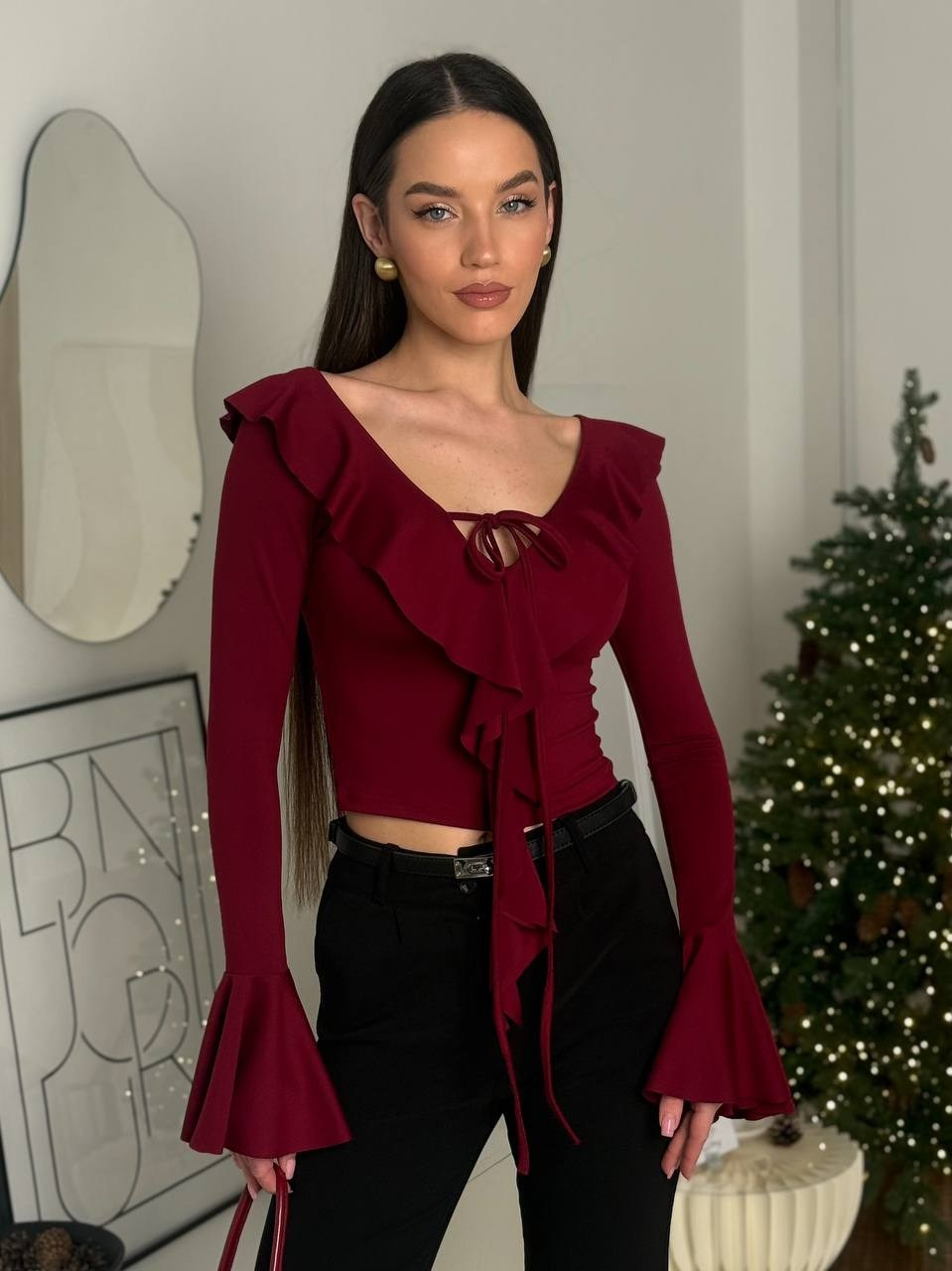 Валерия Р Размер S, Рост 174, Параметры: 88/60/90. LUNAPRO Дом стильных, сборных и индивидуальных съемок для брендов