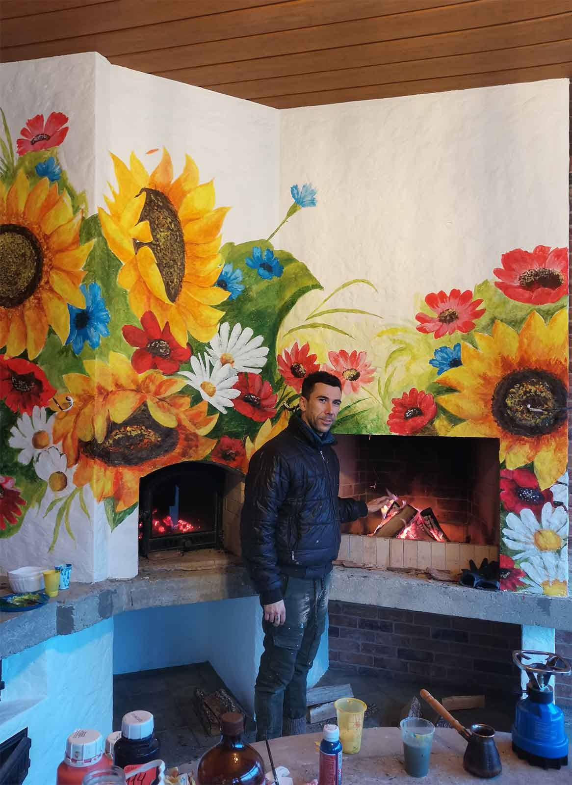 Еще немного росписи стен